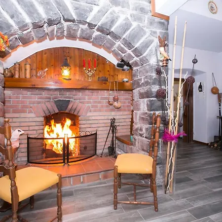 Holiday home Sleeps 7