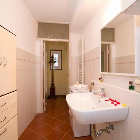 Sleeps 7 بيت للعطل
