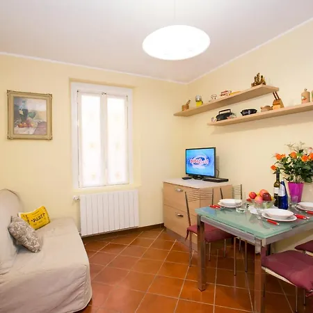 Sleeps 7 بيت للعطل
